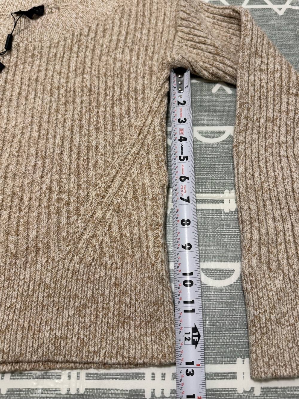 Donna Karan Wide Ballet Neck Cropped Knit Sweater Oatmeal Size M - Picture 10 of 11